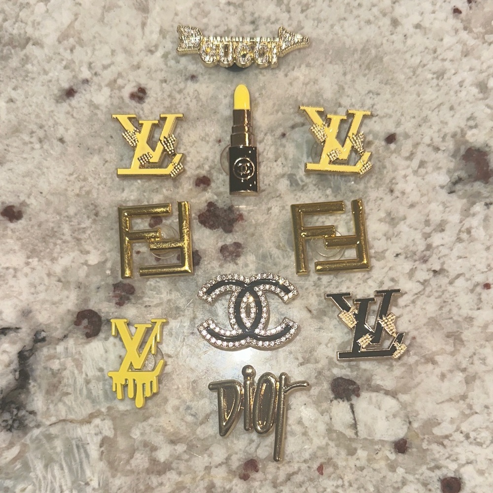 CROCS Gold Black Yellow  Charm Set